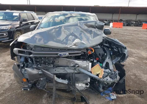 2024 Ford Maverick Xlt z USA, uszkodzony, nr VIN 3FTTW8H39RRB27285